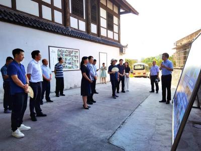 住建部专家组到合江调研传统村落集中连片保护利用示范县工作
